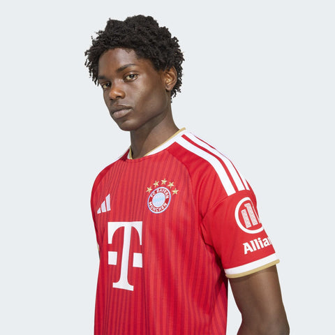 26 Bayern Home Replica Jersey - Soccer90