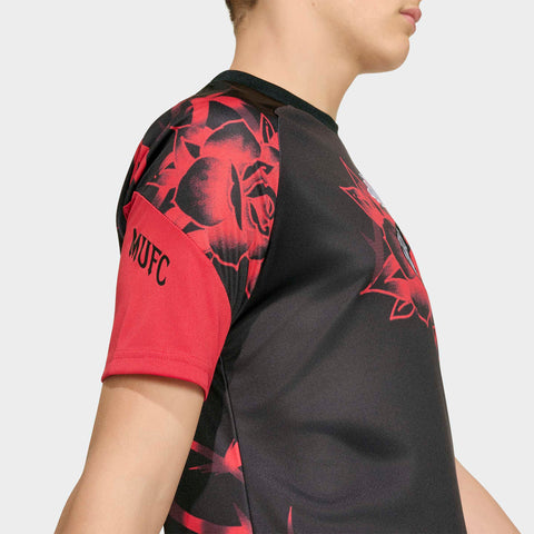 26 Manchester U Youth Prematch Jersey