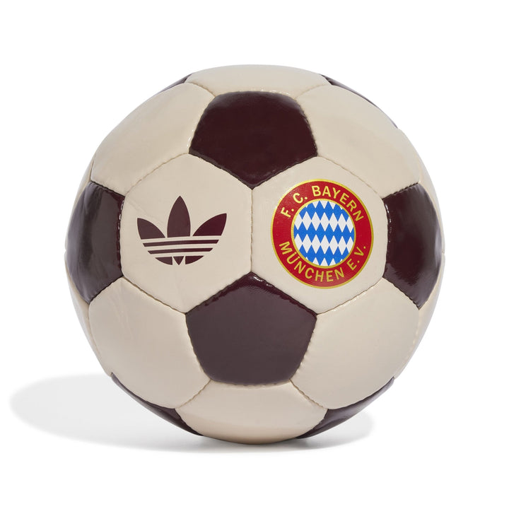 FC Bayern Third Club Ball - Soccer90