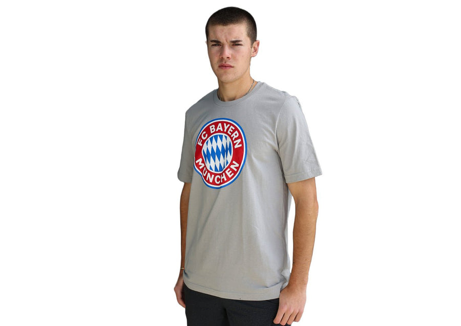 FC Bayern Munich Crest Tee - Soccer90